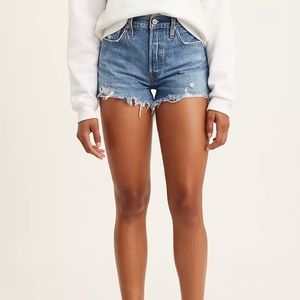 Classic Levi’s 501 Cut Off Jean Shorts 28